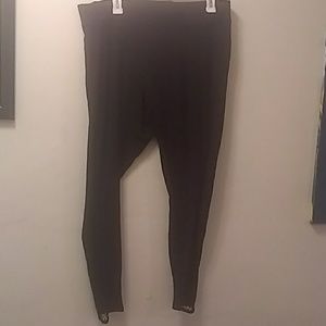 Leggings w/fishnet on the side